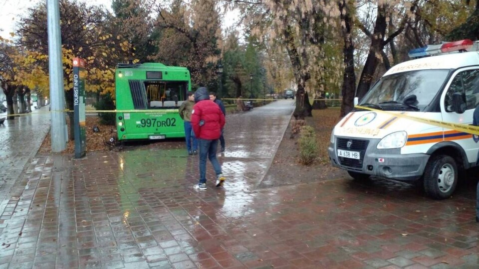 Полиция о ДТП с автобусами в Алматы: водитель маршрута №98 ехал на запрещающий сигнал светофора