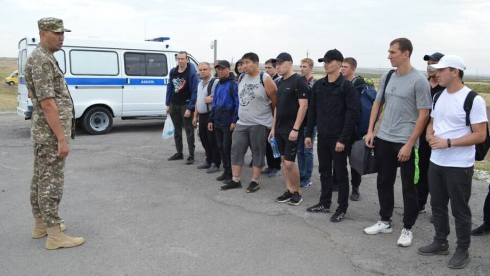 300 военнообязанных призывают на сборы в авиационные части
