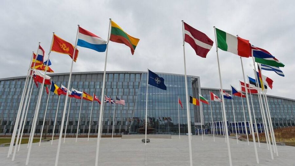 В НАТО заявили о прекращении поддержки властей и завершении миссии в Афганистане