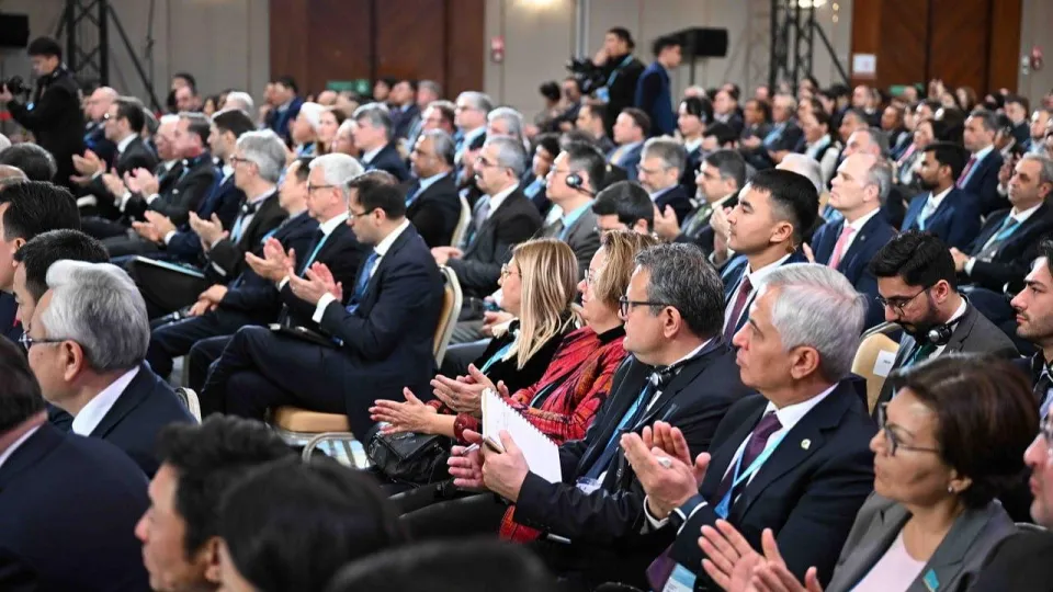 Архивное фото с сайта astanainternationalforum.org