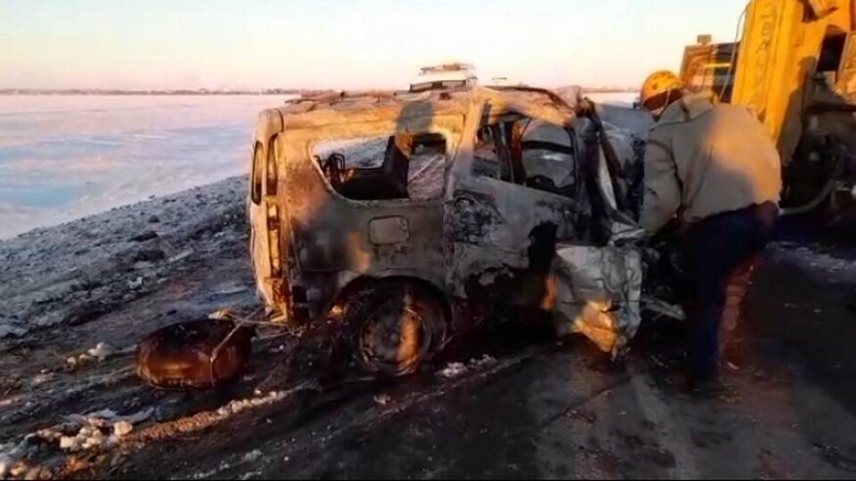 В Актобе после ДТП в горящей машине погибли трое детей