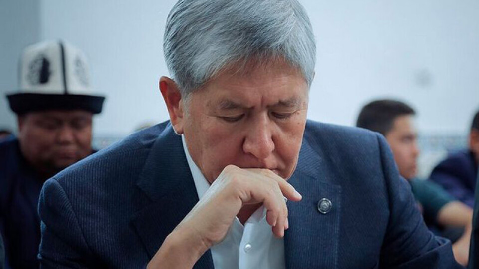 Глава ГКНБ Кыргызстана посетил Атамбаева в СИЗО и поручил медикам обследовать его