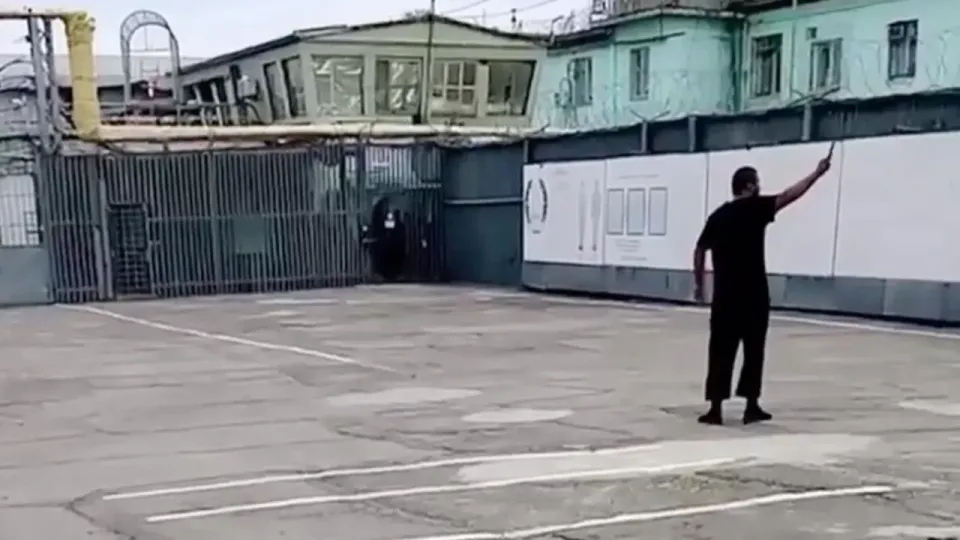 Заключённых, захвативших заложников в колонии Волгоградской области, нейтрализовали