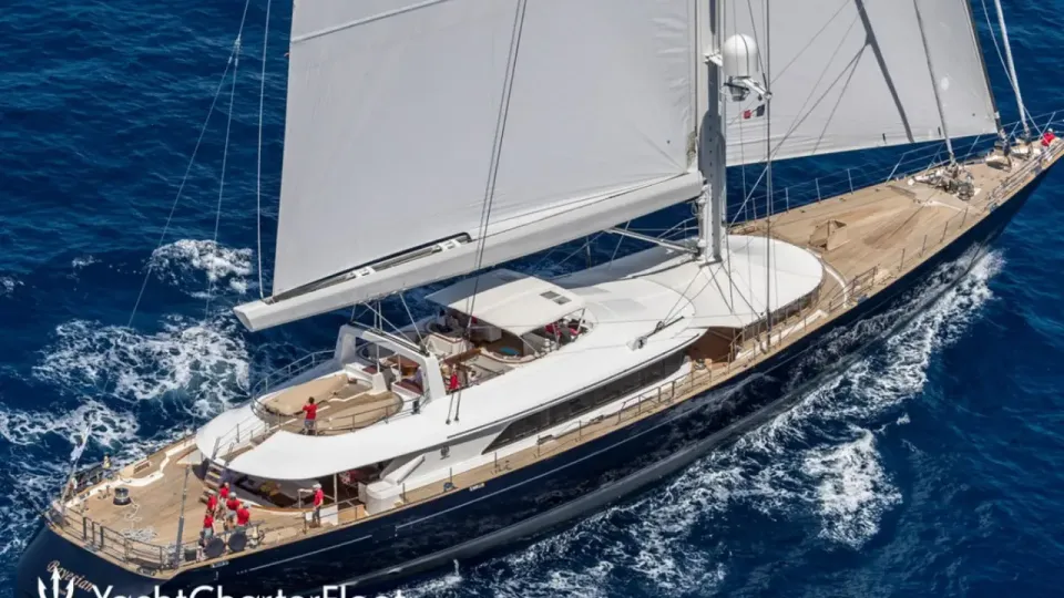 Яхта Bayesian / Фото с сайта yachtcharterfleet.com