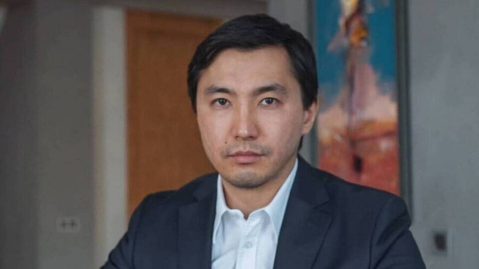 Экс-депутату маслихата Алматы Кайрату Кудайбергену продлили арест