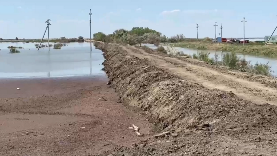 Уровень воды в реке Жайык в Атырау поднялся ещё на 2 см
