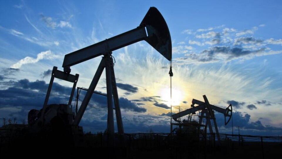 Стоимость нефти Brent опустилась ниже 86 долларов впервые с января