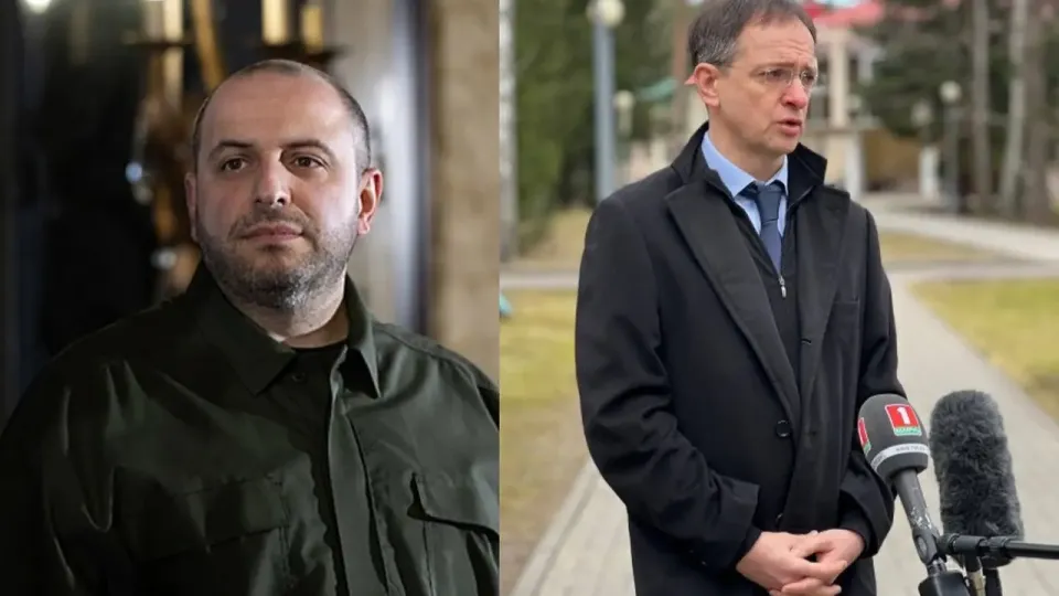Главы делегаций Рустем Умеров и Владимир Мединский
