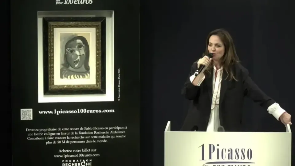 Кадр с видео официального аккаунта лотереи 1 Picasso 100 euros в YouTube