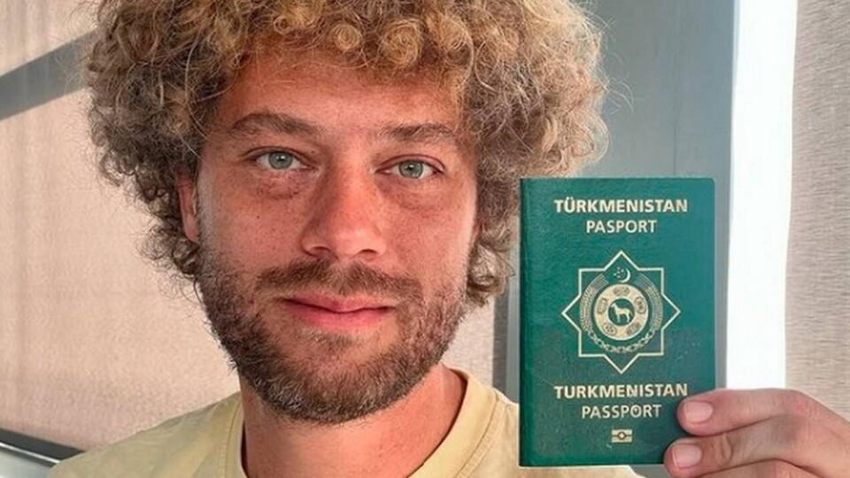 Российский блогер Илья Варламов сообщил о получении гражданства Туркменистана