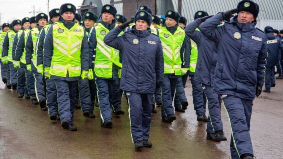 Столичным полицейским выдали новую форму