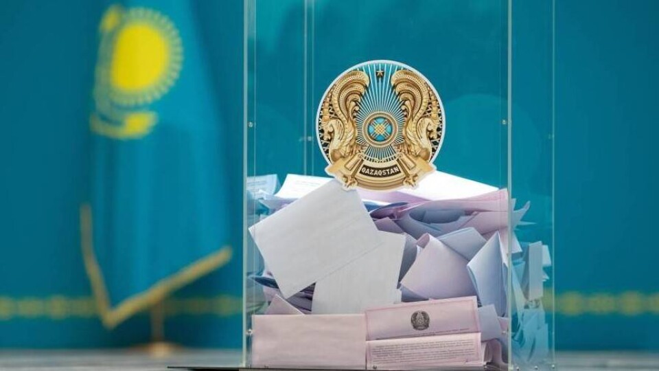 Политологи: Дата, выбранная президентом для выборов, не нарушает установленные законодательством сроки