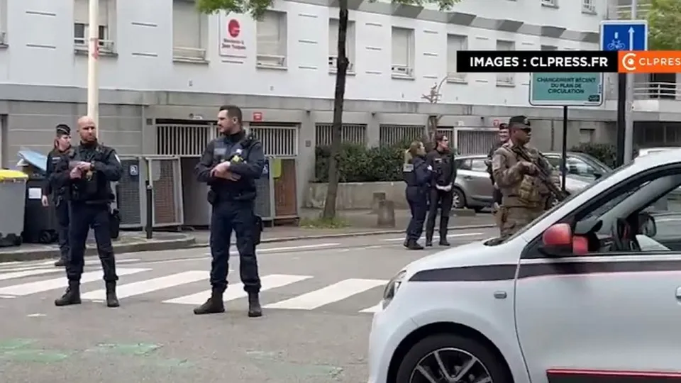 Кадр с видео из X