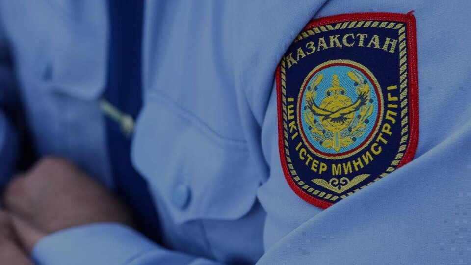 Сотрудников службы охраны МВД задержали в Актобе