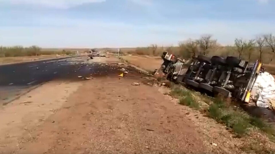 Водитель погиб в загоревшейся после ДТП машине в Актюбинской области