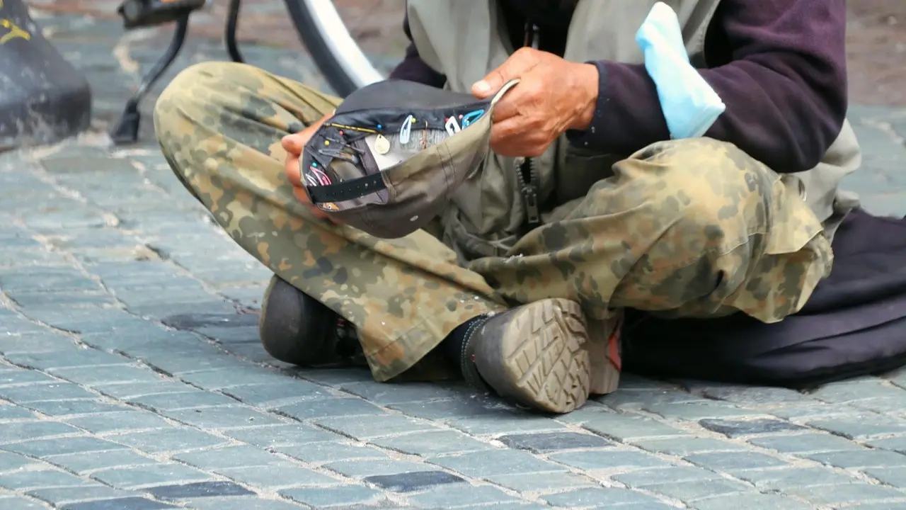 Притворявшегося инвалидом жителя Семея арестовали на пять суток