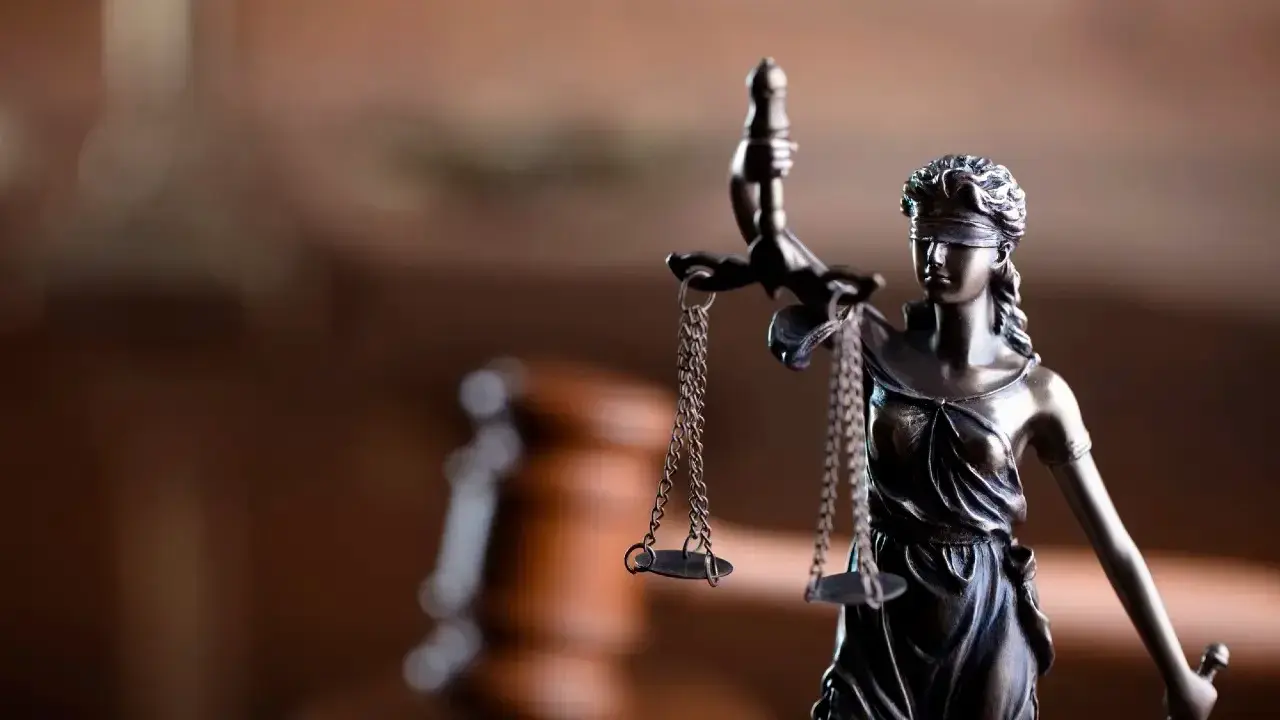 Убил женщину и выбросил тело на мусорку: несовершеннолетнему вынесли приговор в Шымкенте