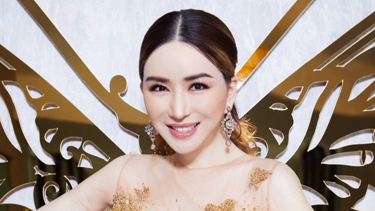 Конкурс "Мисс Вселенная" купила трансгендерная женщина-магнат из Таиланда