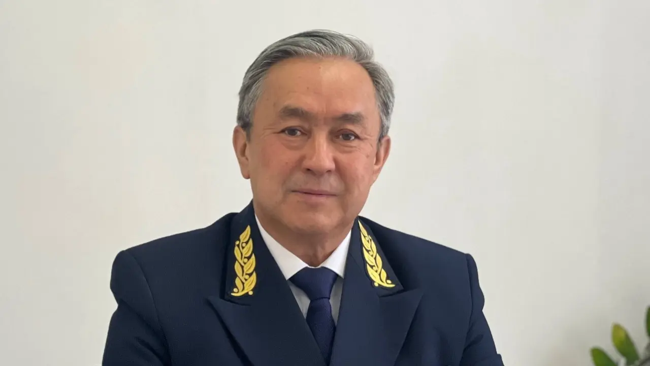 Бекен Сейдахметов / Фото международного аэропорта Астаны