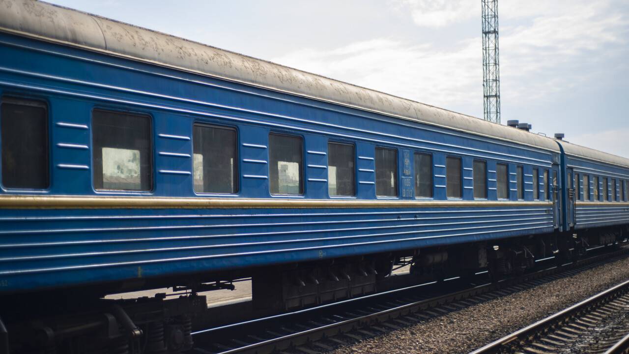 "Пассажирские перевозки" выплатят моральный ущерб актюбинцу за антисанитарию в поезде