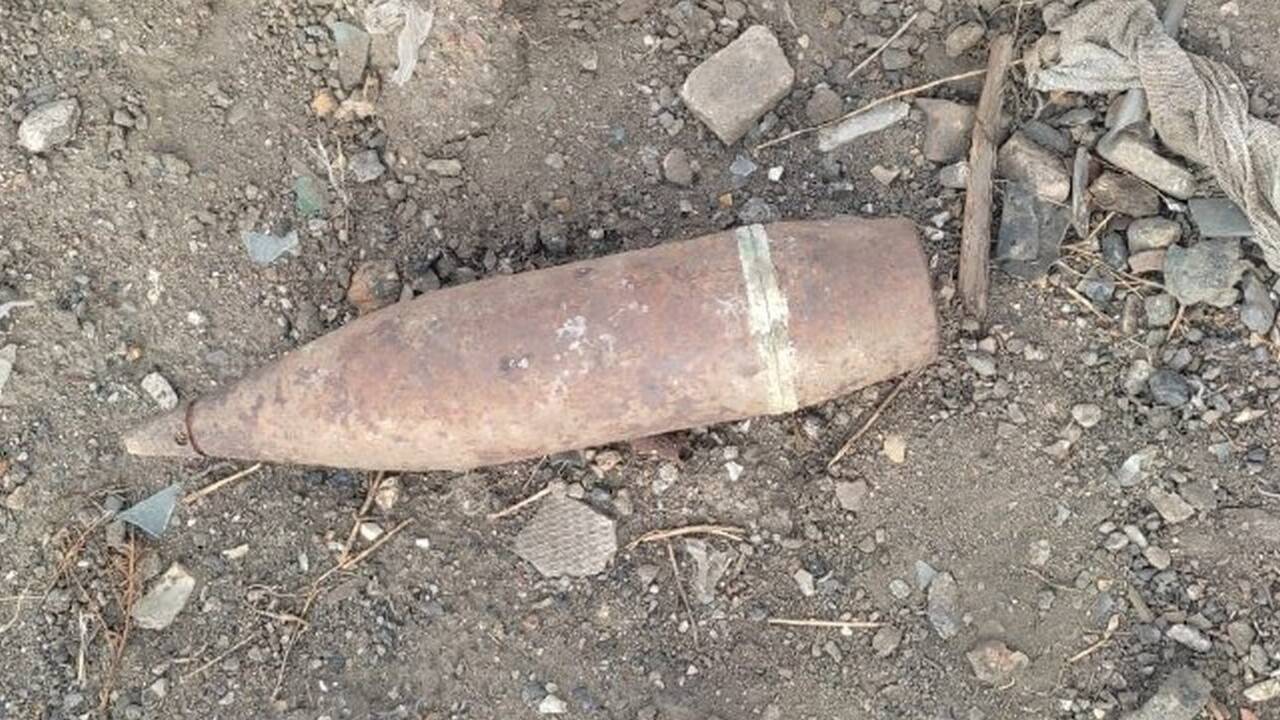 Фугасный снаряд нашли на заброшенной мусорной свалке в Ерейментау