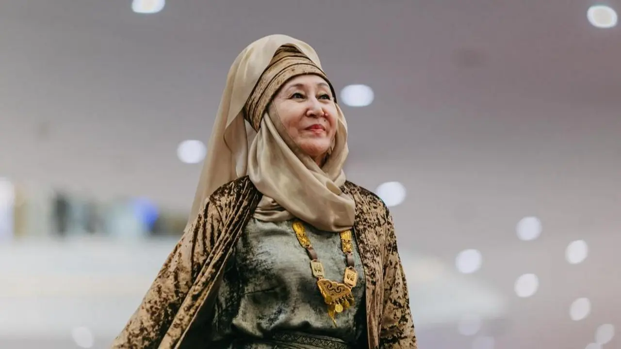 Модели старше 60 лет представят казахстанскую коллекцию одежды на Неделях моды в Париже и Милане