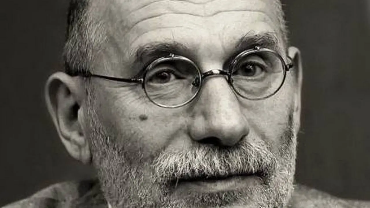 Писателю Борису Акунину добавили заочный срок, теперь он составляет 15 лет