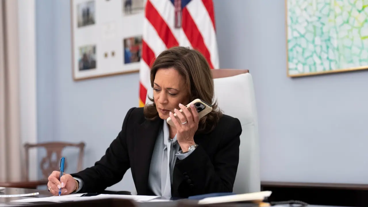 Дональд Трамп забрал госохрану у экс-вице-президента Камалы Харрис 