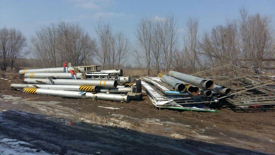 150 спиленных билбордов алматинский бизнесмен нашёл за городом