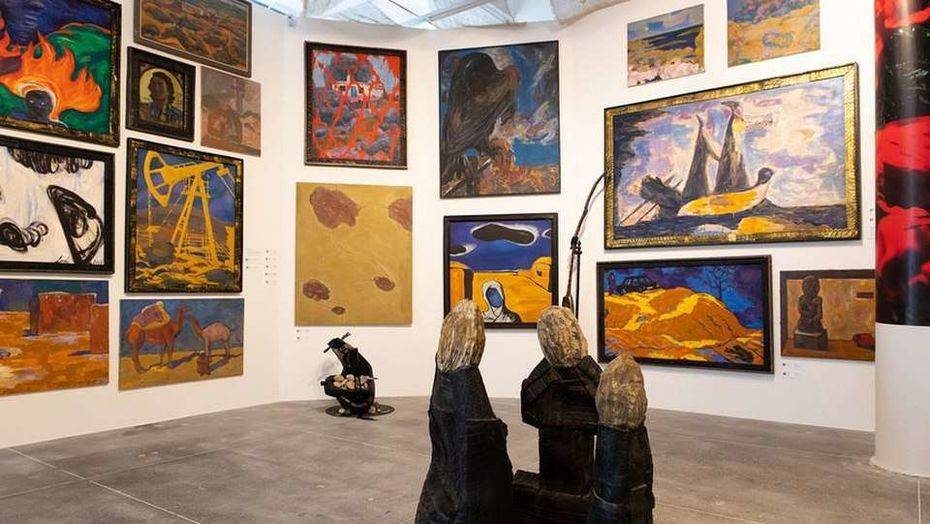  Фото с сайта Artasiapacific.com