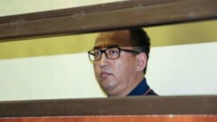 Избитый Жамалиевым житель Астаны попросил прекратить расследование