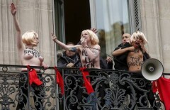 Участницы Femen напали на Марин Ле Пен во Франции