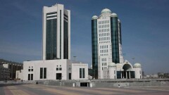 1000 поправок в кодексы и законы приняли депутаты Сената для защиты бизнеса