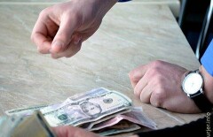 В Таджикистане будут сажать в тюрьму за продажу валюты