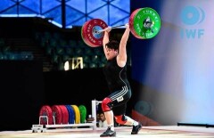 "Тренер собирал меня по частям". Интервью пятикратной чемпионки мира по тяжёлой атлетике