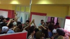 Распродажа подсолнечного масла привела к потасовкам в супермаркете Актау