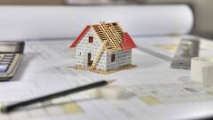 На территории археологического памятника в Сарыбулаке продолжают строить дома, раскопки не провели из-за погоды
