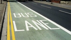 Разрешить автомобилям заезжать на Bus Lane в выходные дни предложили в Астане