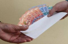 Лесничий из ЮКО за взятку выплатит 3 млн тенге