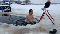Священник рассказал, почему на Крещение люди всех конфессий могут окунаться в купель