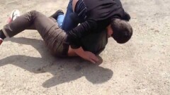 Группа парней, зверски избивших супружескую пару в Уральске, остаётся на свободе