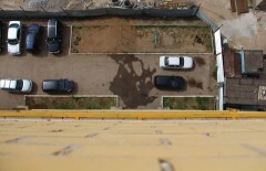 Спрыгнувших с балкона в Астане девушек никто из местных жителей не опознал