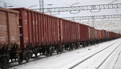 Из-за схода грузового вагона близ Семея приостановлено движение пассажирских поездов 