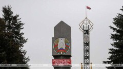 Беларусь закрыла все наземные границы, кроме российской