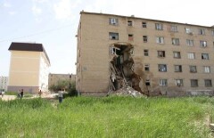 Часть общежития обрушилась в Атырау
