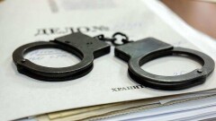 19 экс-чиновников Кыргызстана подозревают в коррупции по делу об освобождении вора в законе