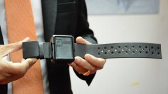 Казахстанские электронные браслеты для осуждённых испытают хакеры 