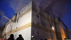 В Кемерово снесли здание торгового центра "Зимняя вишня"