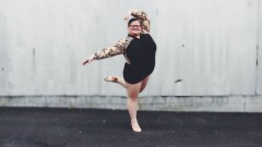Молодая балерина внушительных размеров стала звездой соцсетей