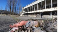 Зеленский подписал указ о создании в Чернобыле "зелёного коридора" для туристов